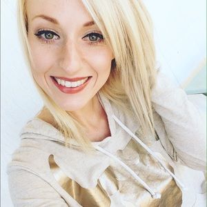 Meet your Posher, Tabitha