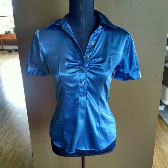 blue silky top