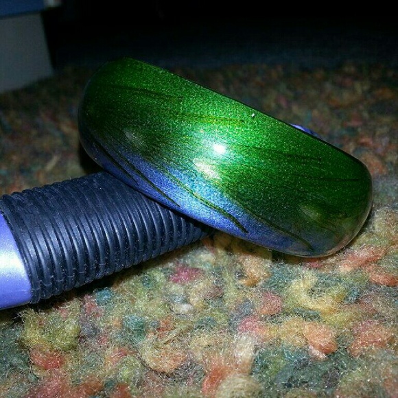 Jewelry - Peacock bangle.