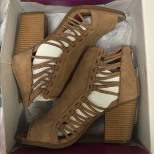 Super cute sandals!!!