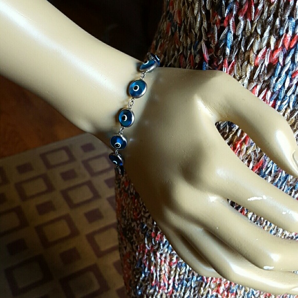 Evil Eye Bracelet - Picture 4 of 4