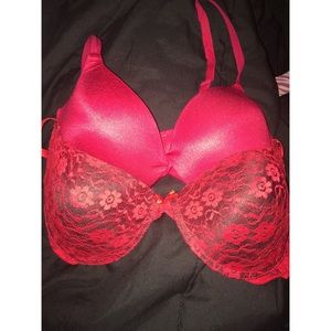 2 BEAUTIFUL red bras!