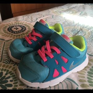 Toddler Nike sneakers