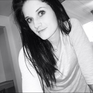 Meet your Posher, Nicole