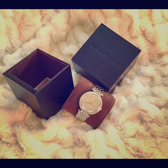 💕💯Authentic Michael Kors Silver Ladies Watch 💕