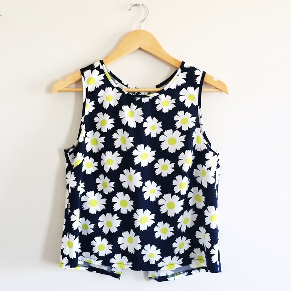 ❌BUNDLED❌ Daisy Tank Top by Cameo Rose - Picture 2 of 4