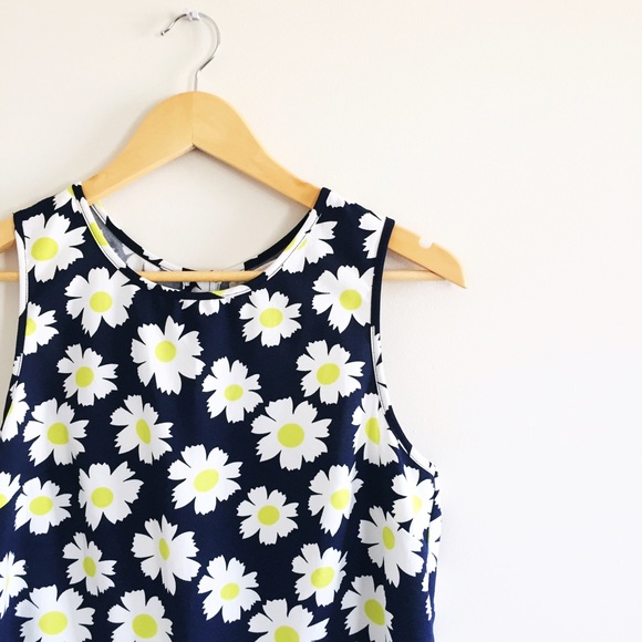 ❌BUNDLED❌ Daisy Tank Top by Cameo Rose - Picture 4 of 4