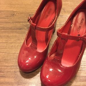 ✖️SOLD✖️Nine West 💋 Red heels