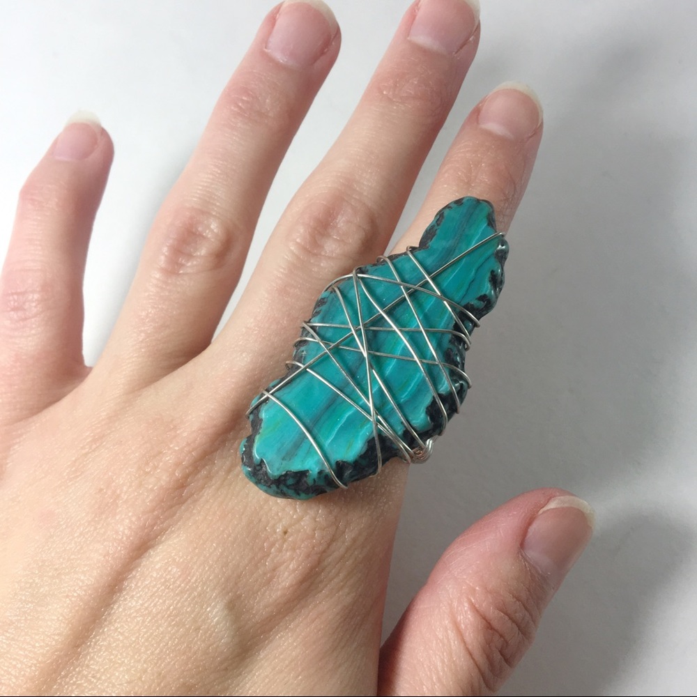 NWOT FRANCESCA’S COLLECTIONS ring