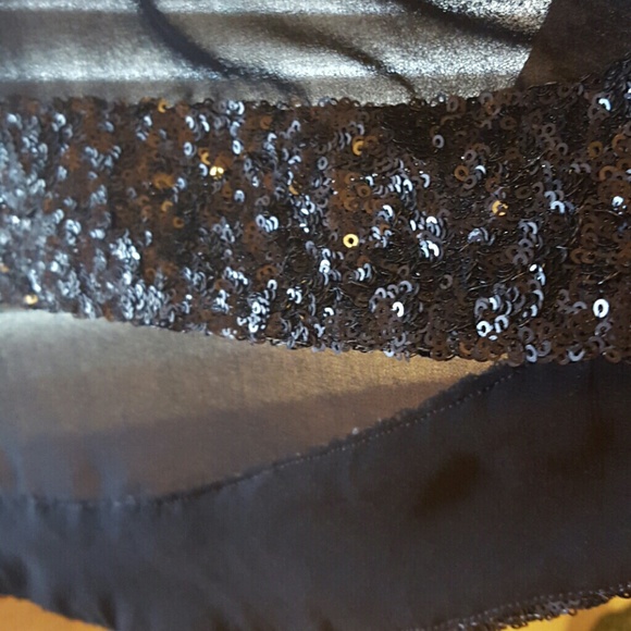 Part top - Picture 3 of 3