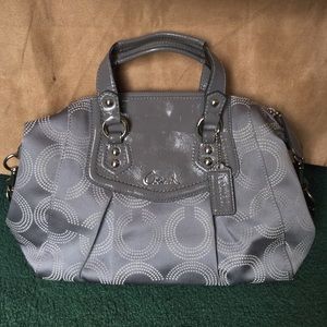 👜 Gray Coach Purse