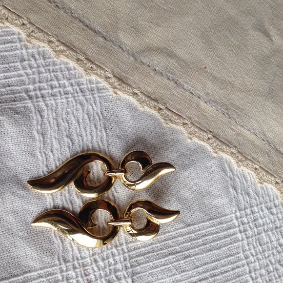 14k gold plated vintage earrings