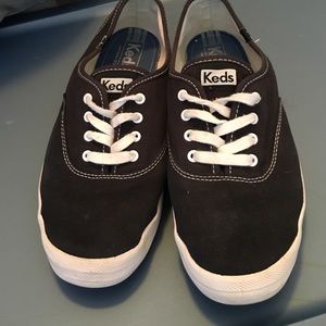 Black Keds sneakers
