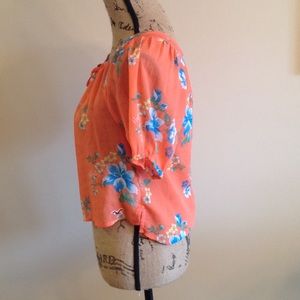 Hollister floral top