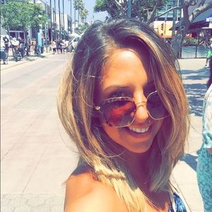 Meet your Posher, Samantha