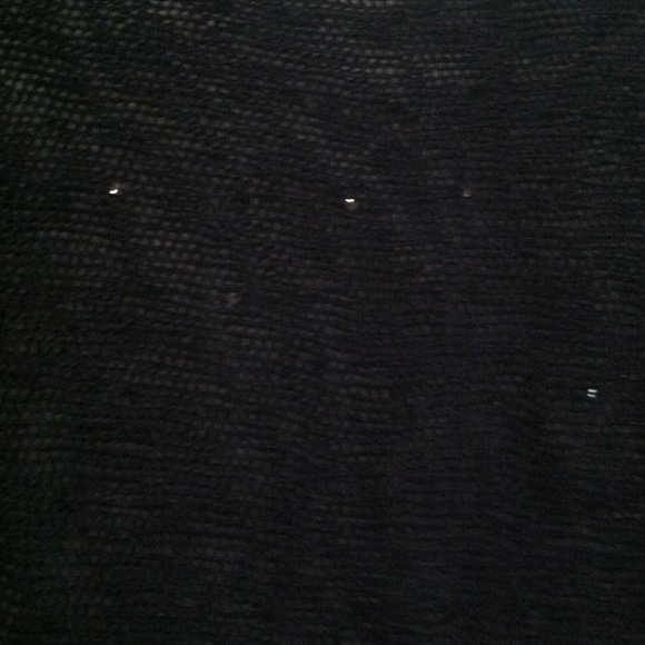 black top - Picture 2 of 2