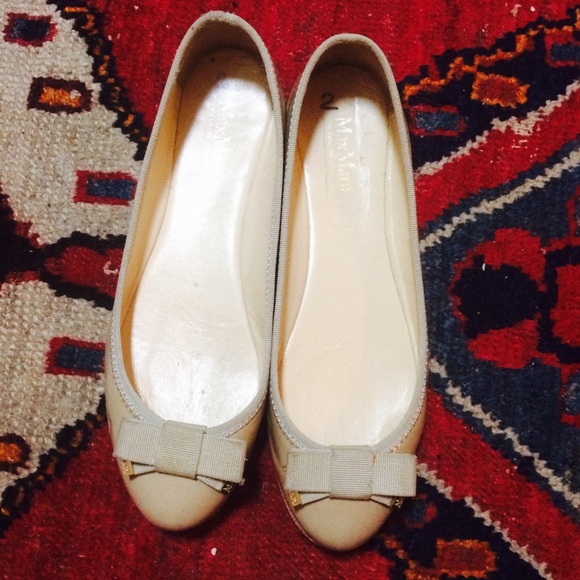 MaxMara Nude Flats