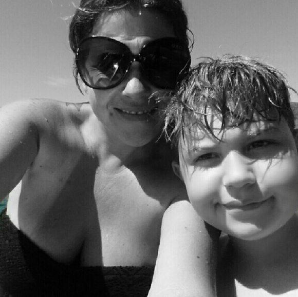 Meet your Posher, Gini - Picture 2 of 3