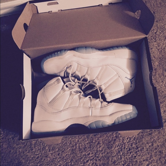 Jordan Legend Blue 11s