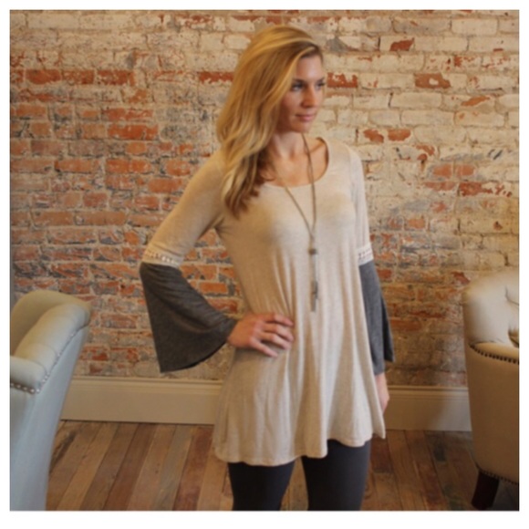 Oatmeal and gray lace trim tunic - Picture 2 of 3