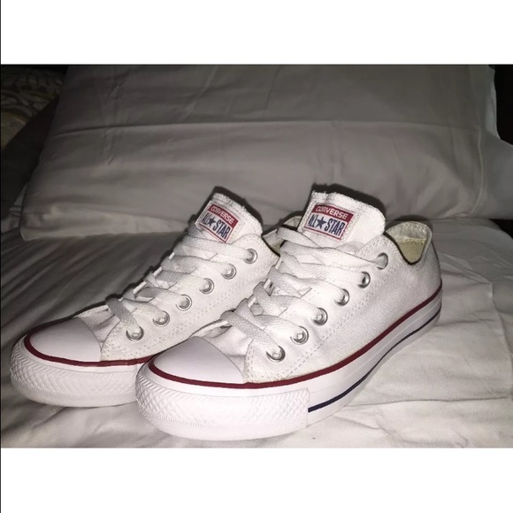 White All Star Converse Low Tops