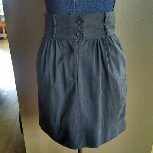 Grey skirt