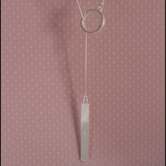 Cute bar Necklace - Picture 3 of 4