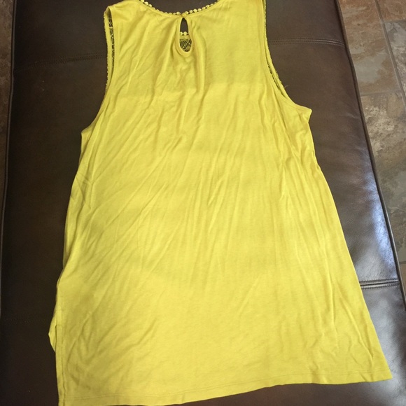 Tank top - Picture 3 of 4