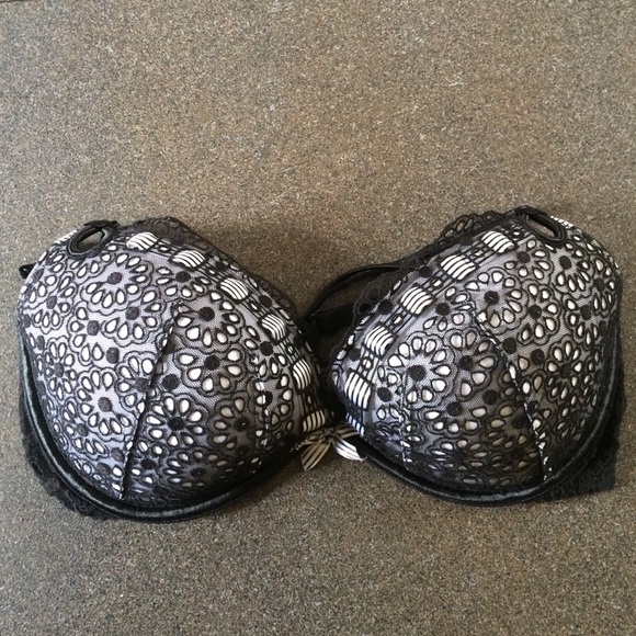Victoria's Secret Bra 34DD