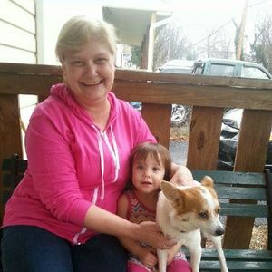 Meet your Posher, Roxanne