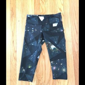 alo yoga airbrush capris XS