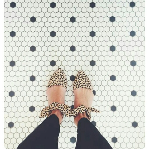 Leopard canvas flats