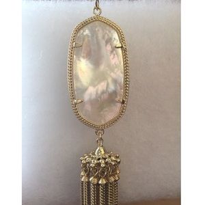 Kendra Scott Rayne necklace in ivory pearl.