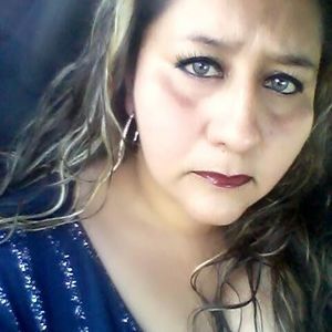 Meet your Posher, Beatriz