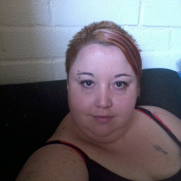 Meet your Posher, Jessica - Picture 1 of 1