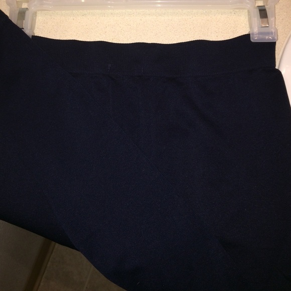 ‼️Final $‼️NWOT Navy blue stretch leggings - Picture 2 of 2