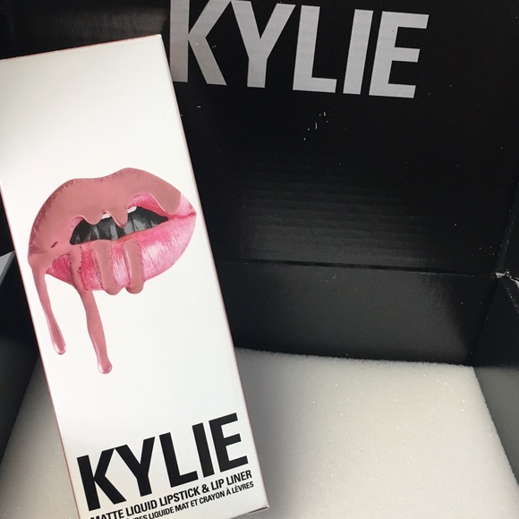 🔴SOLD🔴Kylie "Koko K" Liquid Lipstick & Lip Liner