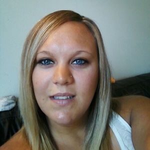 Meet your Posher, Sheena