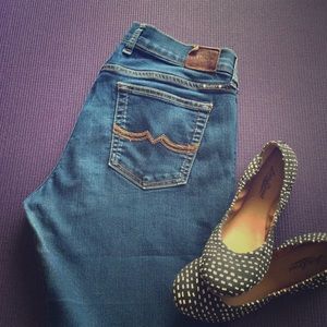 Lucky Brand sweet n straight