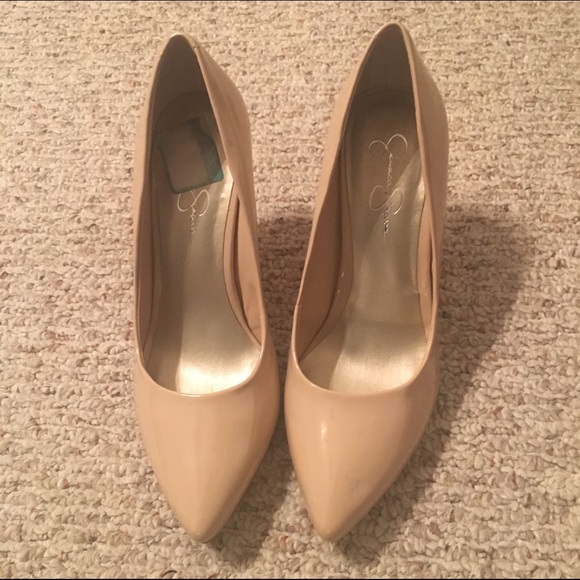 Jessica Simpson Beige patent leather