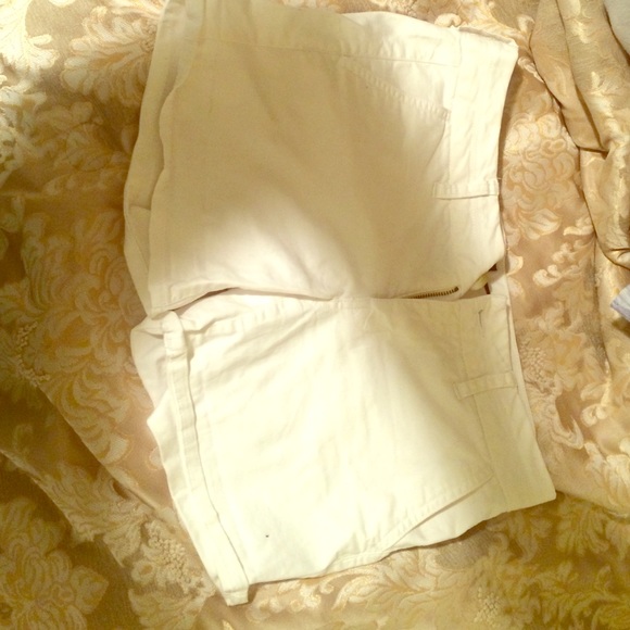 Size 4 AEO shorts. Worn once.