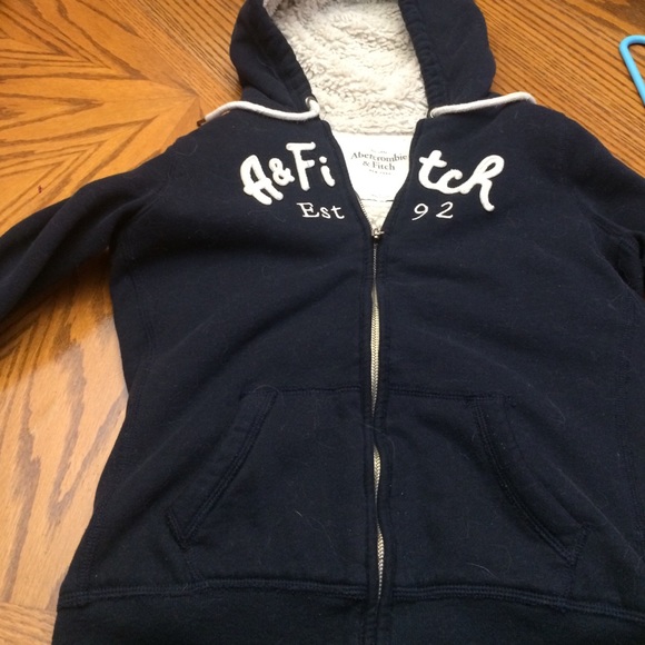 Abercrombie and Fitch sweater hoodie - Picture 3 of 3