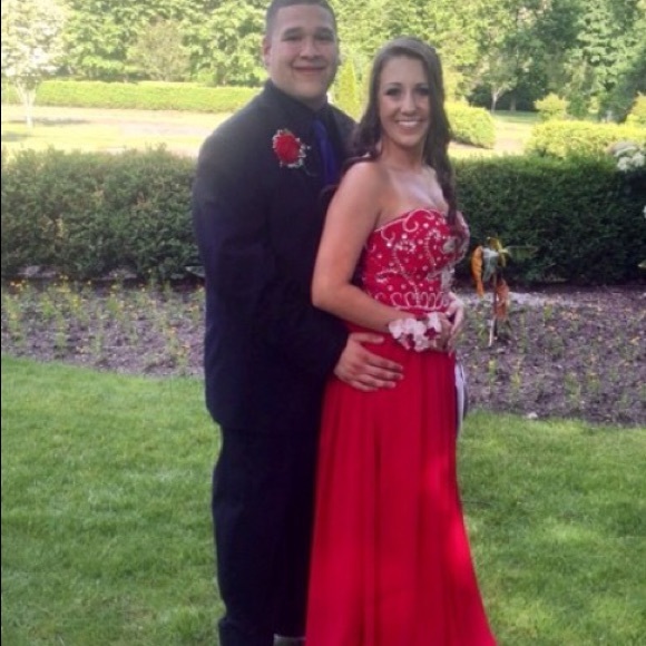 Burgundy strapless chiffon prom dress - Picture 2 of 2