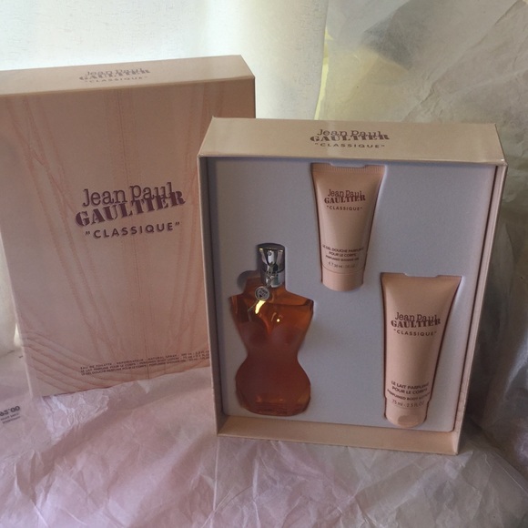 BPI Jean Paul Gaultier Classique for woman
3 pcs. Set - Picture 2 of 3