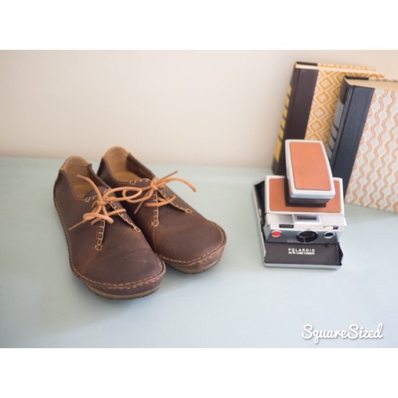 Clarks Originals Women's Size 9