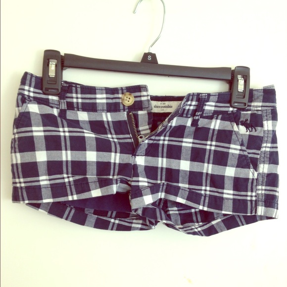 Plaid short shorts