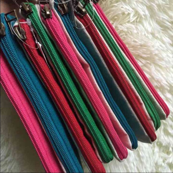 🌺Hello Gorgeous🌺Pouch - Picture 4 of 4