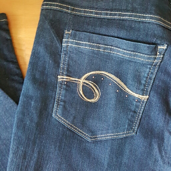 Lee Riders denim - Picture 2 of 4