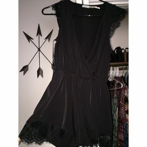 Urban outfitter xs black lace romper