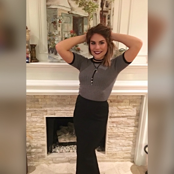 Black ribbed maxi skirt with back slit DELETING - Picture 3 of 4